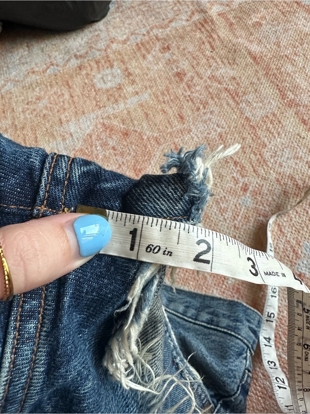 AGOLDE Parker vintage cut off short A026E-811 rocksteady wash Aritzia size 26 - Picture 10 of 10